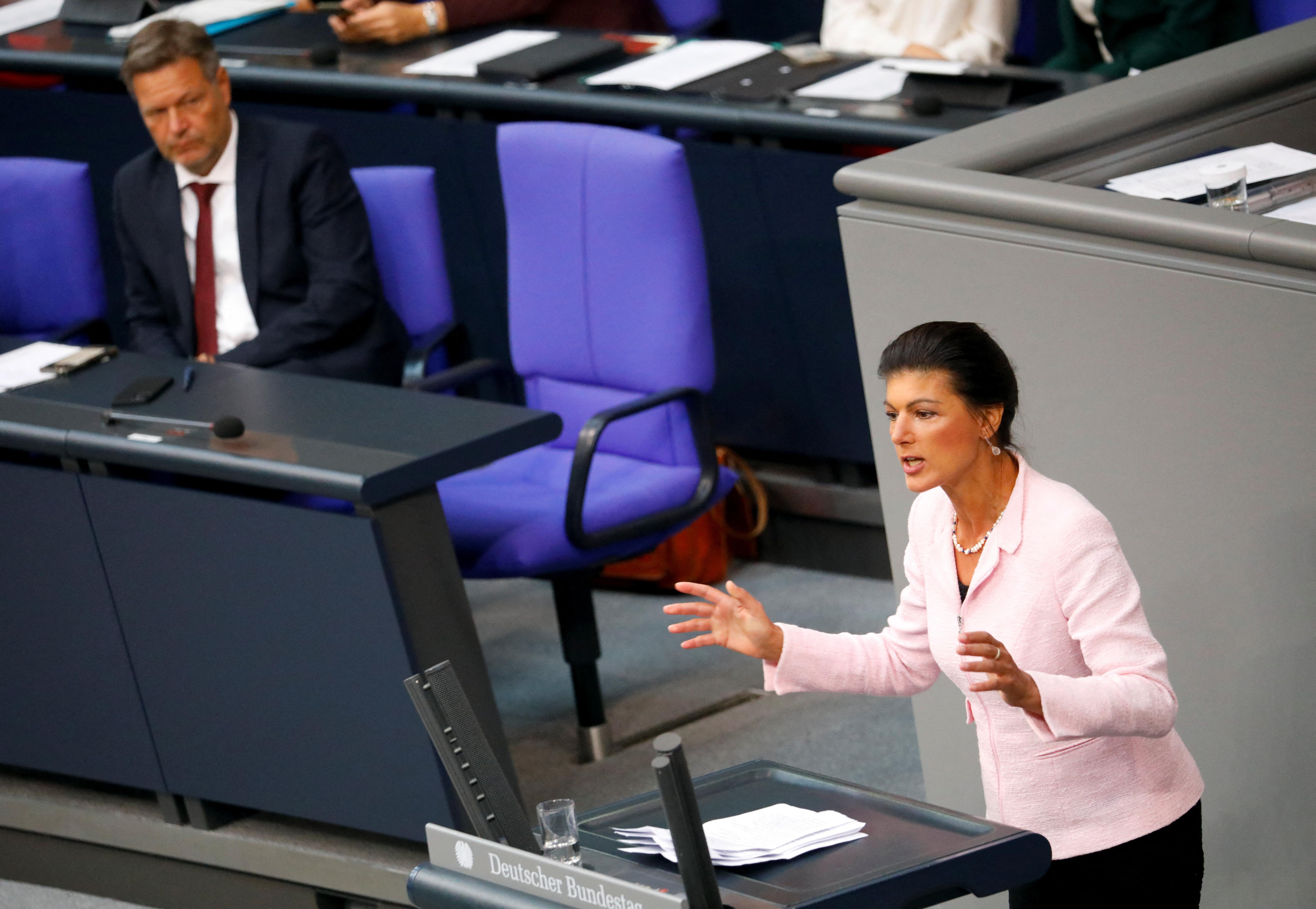 Nach Wagenknecht-Rede Zu Russland: Zerreißprobe Für Die Linke | BR24