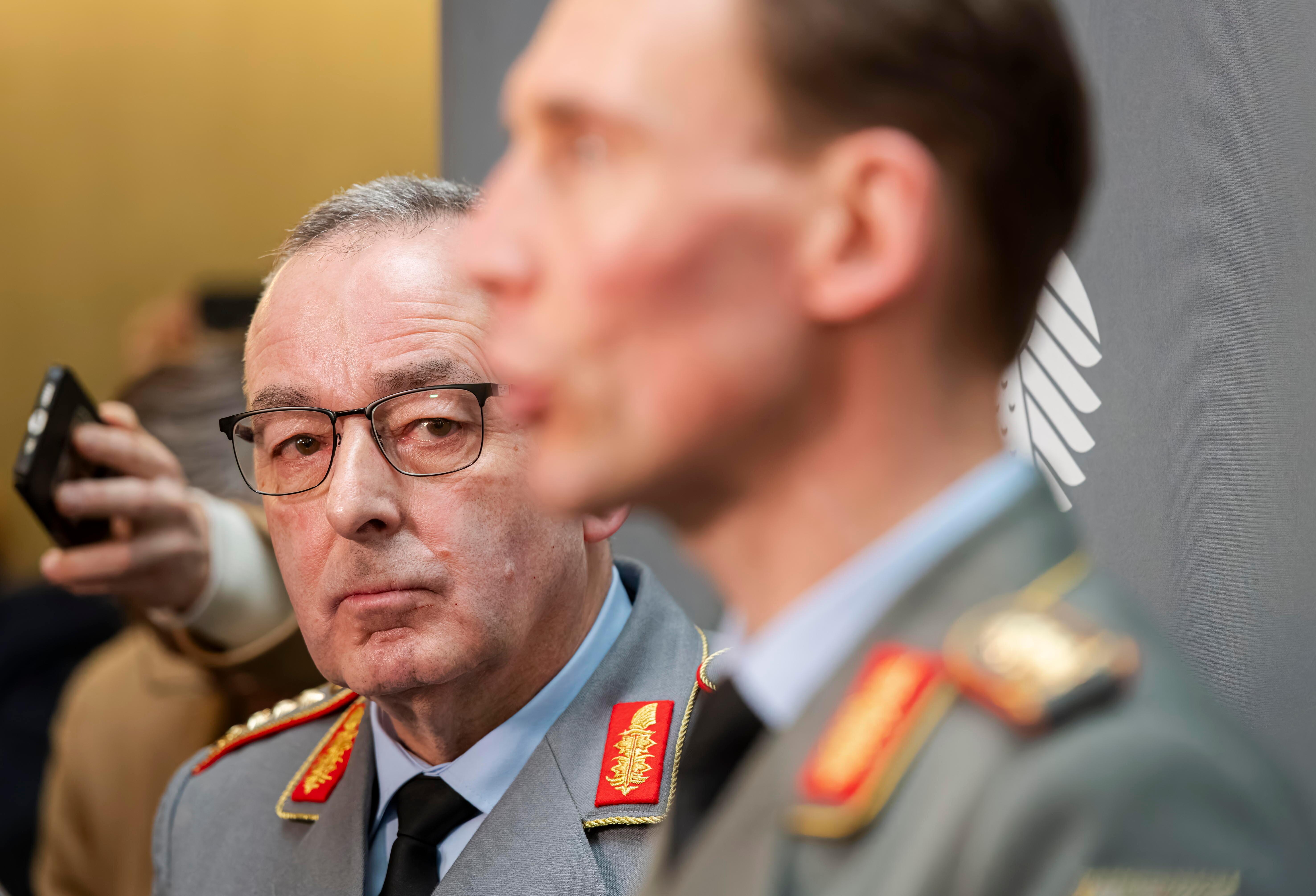 Statement von Christian Freudig im Blick von Carsten Breuer Generalinspekteur der Bundeswehr nach der Befragung des Verteidigungsausschusses