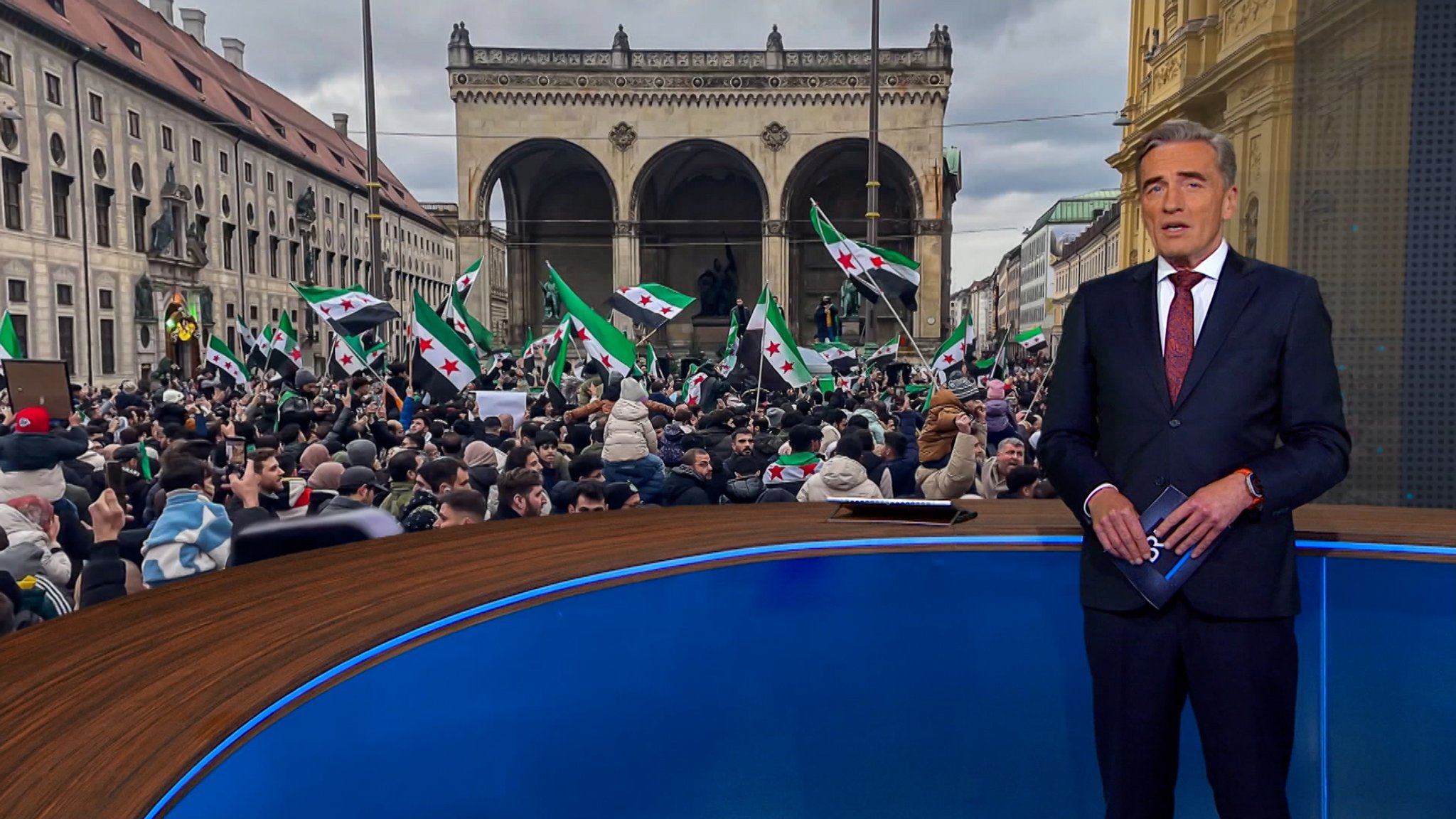 Stefan Scheider im BR24 TV Studio