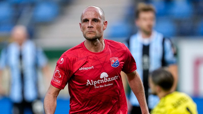 Manuel Stiefler bejubelt seinen Treffer zum 2:0 | Bild: dpa/pa Manuel Stiefler bejubelt seinen Treffer zum 2:0