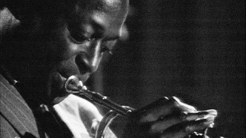 (Archivbild) Miles Davis (1926 - 1991), aufgenommen bei der Aufzeichnung zur Sendung "Jazz gehört und gesehen" am 17.09.1968. | Bild: SWR (Archivbild) Miles Davis (1926 - 1991), aufgenommen bei der Aufzeichnung zur Sendung "Jazz gehört und gesehen" am 17.09.1968.
