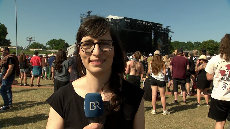 BR-Korrespondentin Tina Wenzel bei "Rock im Park".