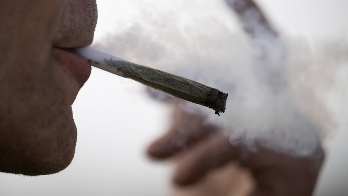 Cannabisgesetz: Händische Überprüfung bei tausenden Verfahren