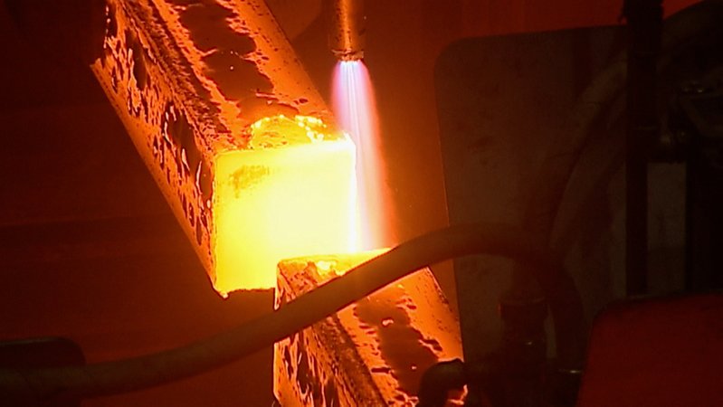 Glühender Stahl | Bild: BR Glühender Stahl