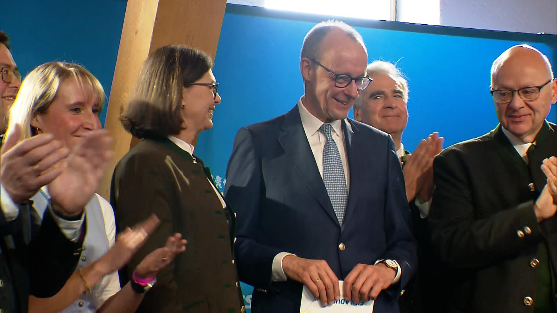 Kanzler Merz mit Ilse Aigner