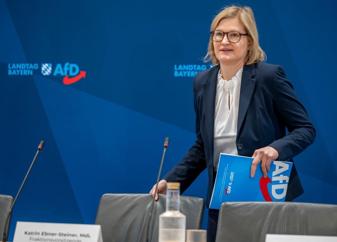 Die Fraktionsvorsitzende der AfD im Bayerischen Landtag, Katrin Ebner-Steiner, bei der Abschluss-Pressekonferenz zur Klausurtagung.