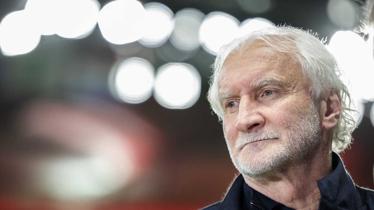 Sportdirektor bis 2026: Rudi Völler verlängert beim DFB