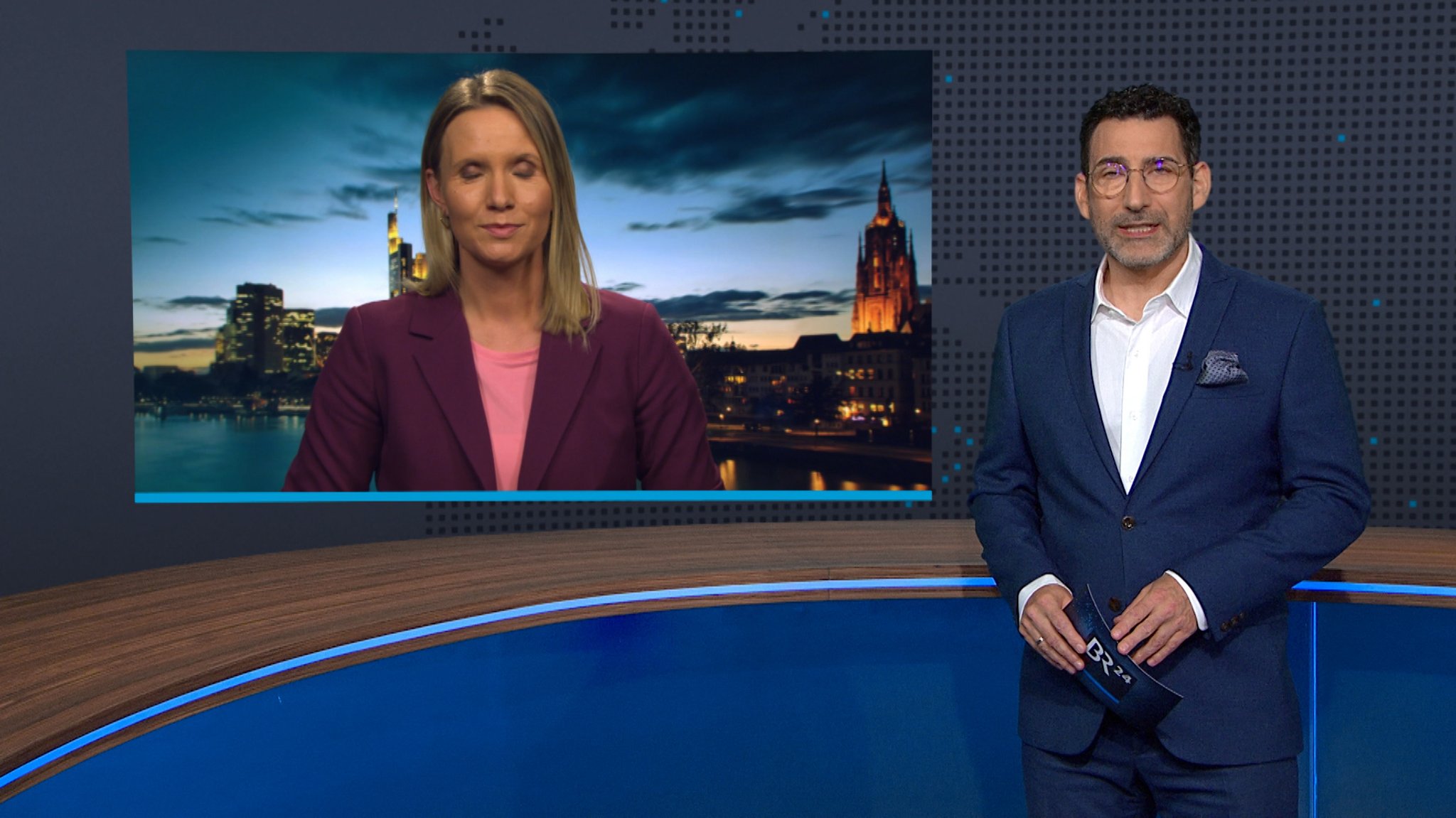 HR-Reporterin Janine Hilpmann zur Kader-Nominierung von Jürgen Klopp | Bild: Bayerischer Rundfunk 2026 HR-Reporterin Janine Hilpmann zur Kader-Nominierung von Jürgen Klopp
