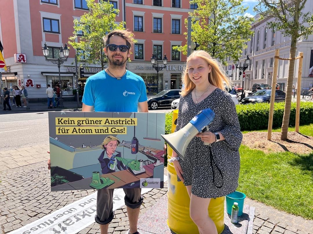 Amrei Küsel von Fridays for Future München und Dr. Hauke Doerk, Referent für Radioaktivität und Energiepolitik am Umweltinstitut.