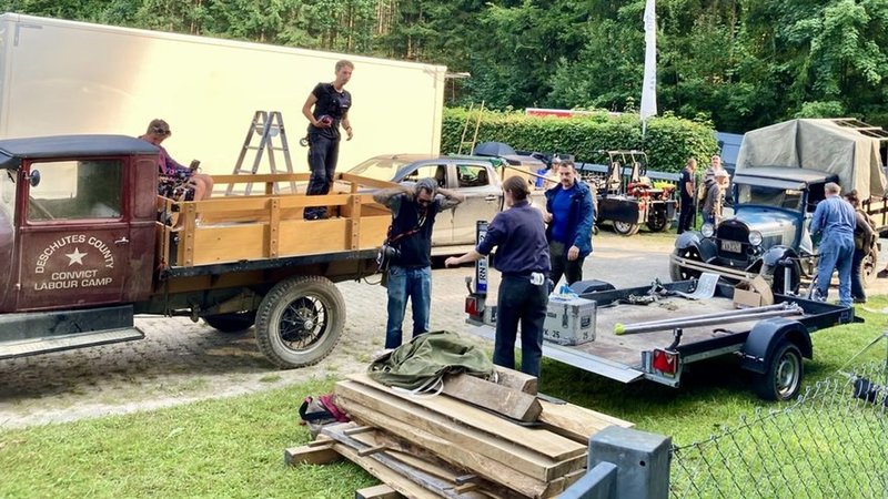 Dreharbeiten zum Hollywood-Film "The Weight" am Höllensteinsee im Bayerischen Wald. | Bild: BR/Renate Roßberger Dreharbeiten zum Hollywood-Film "The Weight" am Höllensteinsee im Bayerischen Wald.