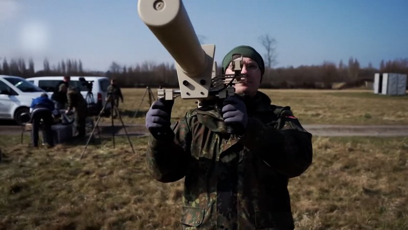 Drohnen-Abwehr: So soll die Bundeswehr der Polizei helfen | Bild: BR Drohnen-Abwehr: So soll die Bundeswehr der Polizei helfen