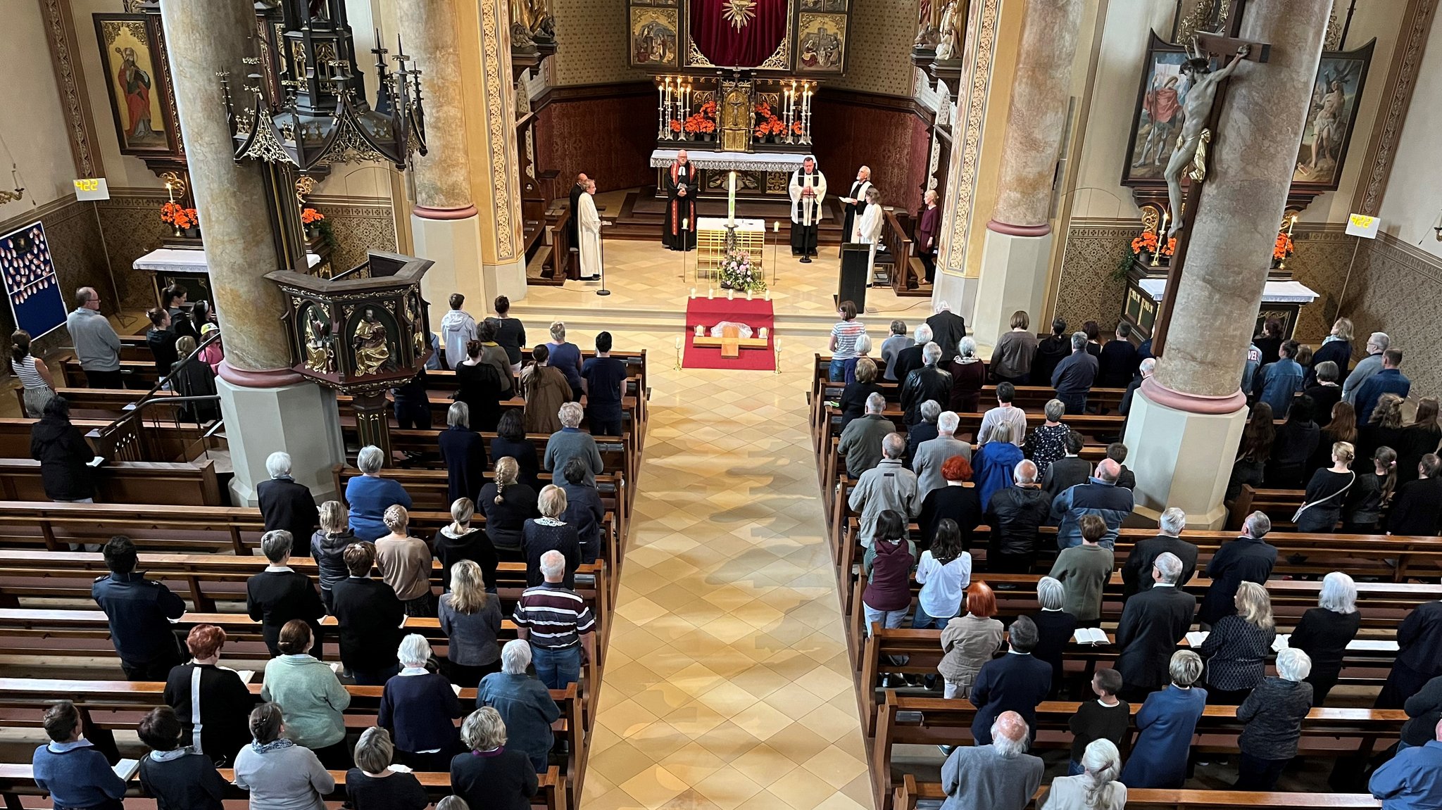 Gedenkgottesdienst in der Pfarrkirchen Maria Himmelfahrt im Ortsteil Partenkirchen