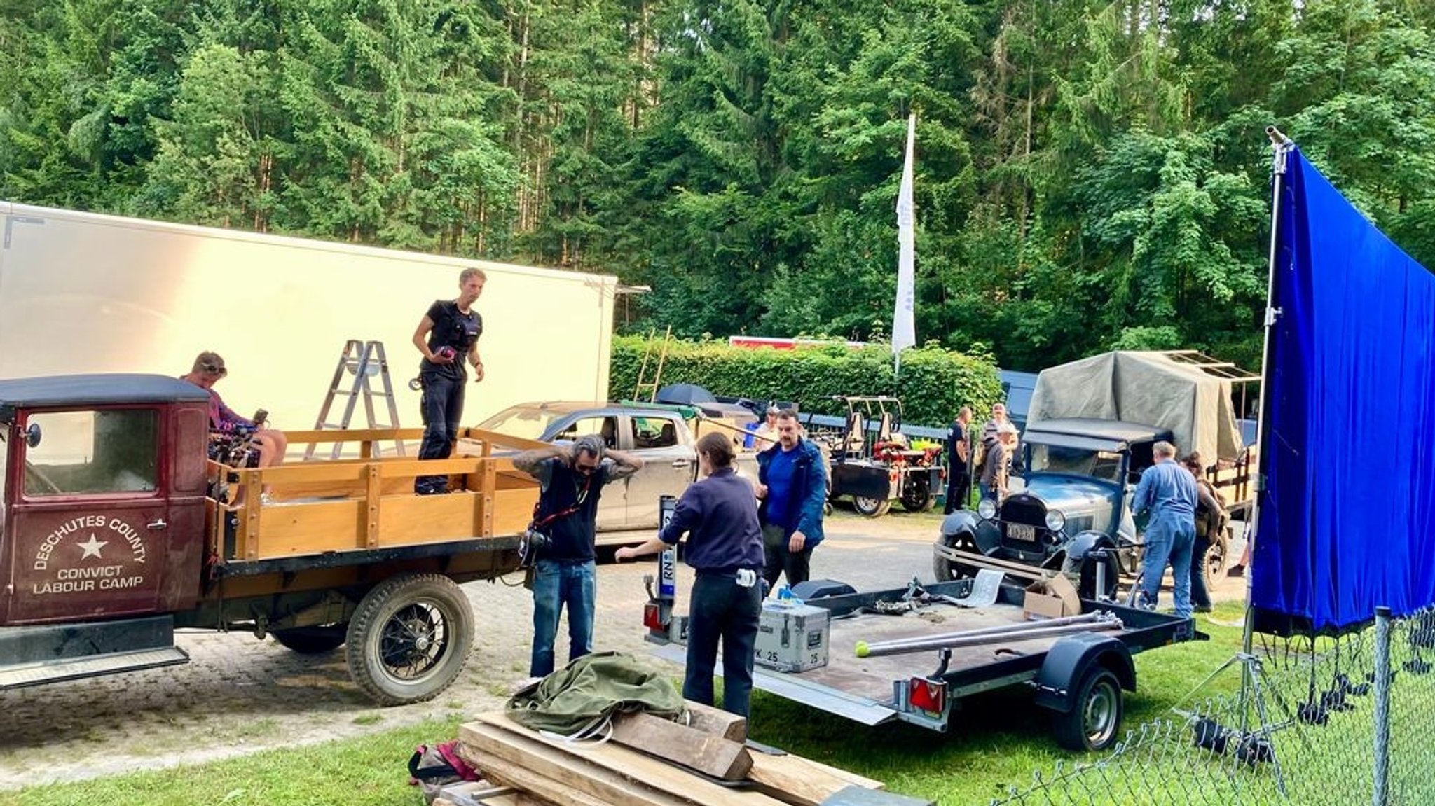 Filmset von "The Weight" am Höllensteinsee im Bayerischen Wald.