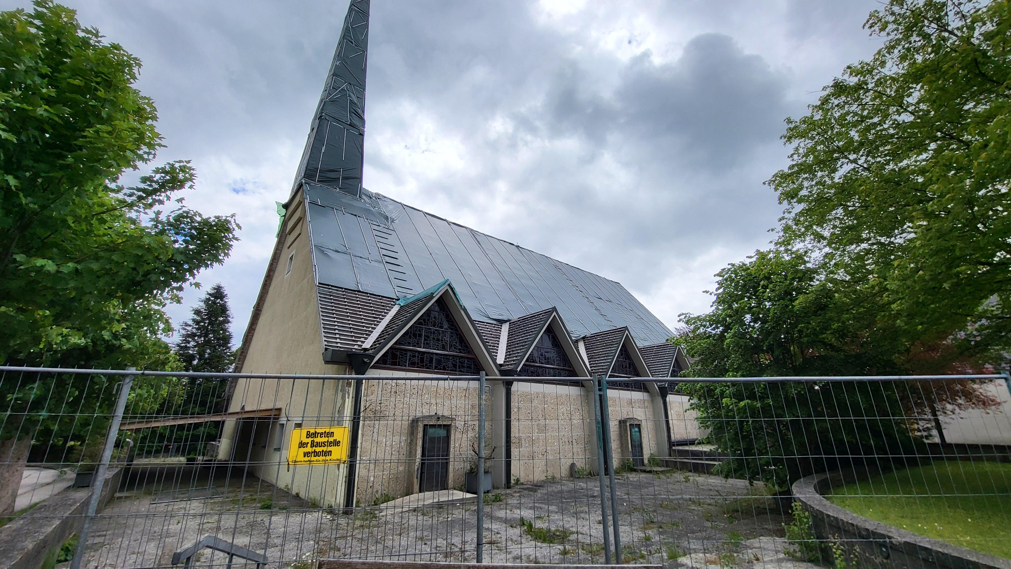 Die Kirche Sankt Benedikt in Schäftlarn-Ebenhausen.