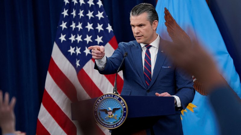US-Verteidigungsminister Pete Hegseth | Bild: Reuters US-Verteidigungsminister Pete Hegseth