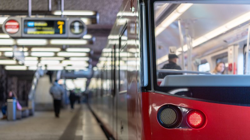 Im Nahverkehr in Bayern könnte es zu weiteren Warnstreiks kommen. | Bild: picture alliance / Eibner-Pressefoto/Ardan Fuessman Im Nahverkehr in Bayern könnte es zu weiteren Warnstreiks kommen.