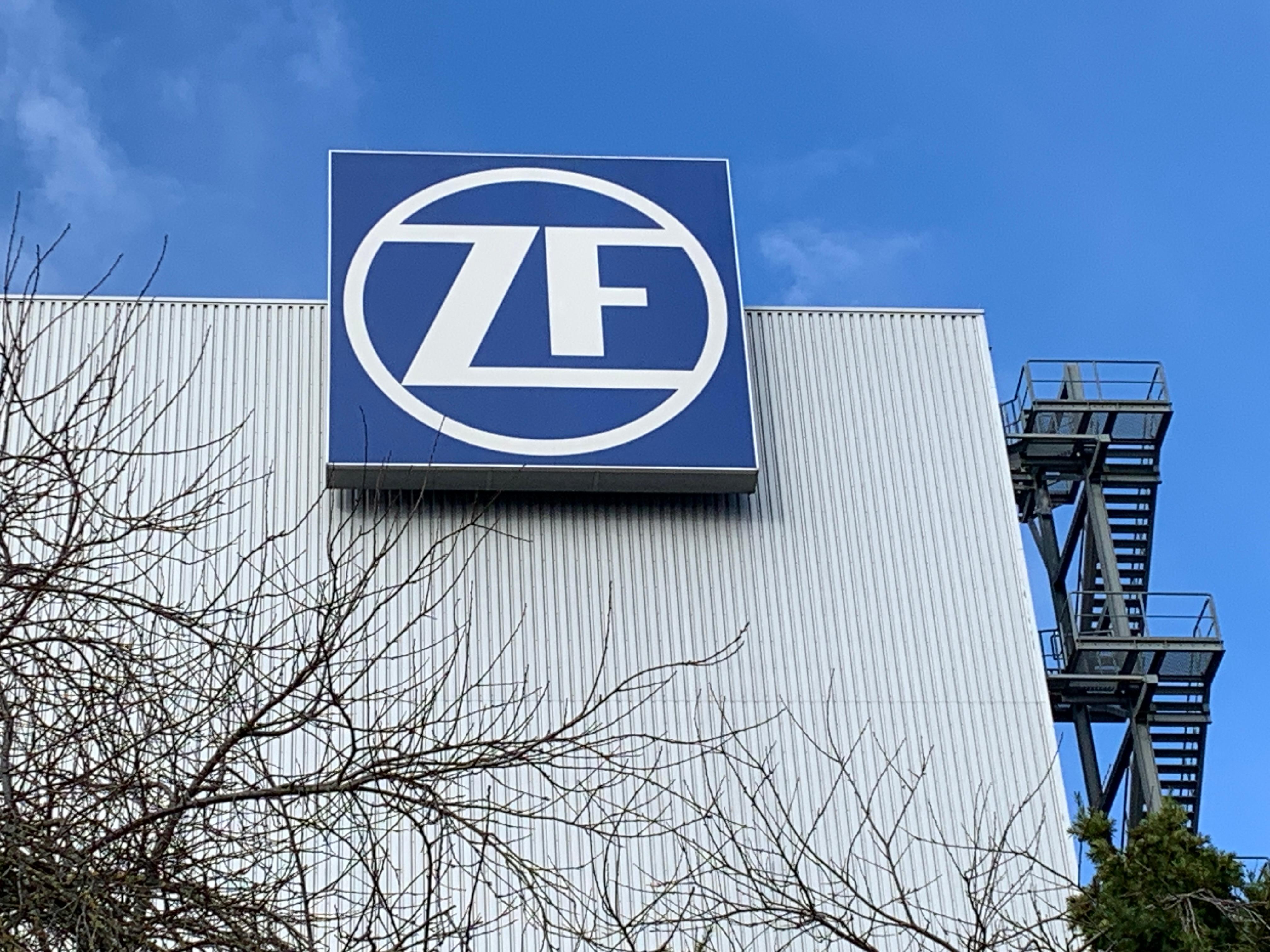 Erleichterung bei tausenden ZF-Mitarbeitenden in Schweinfurt