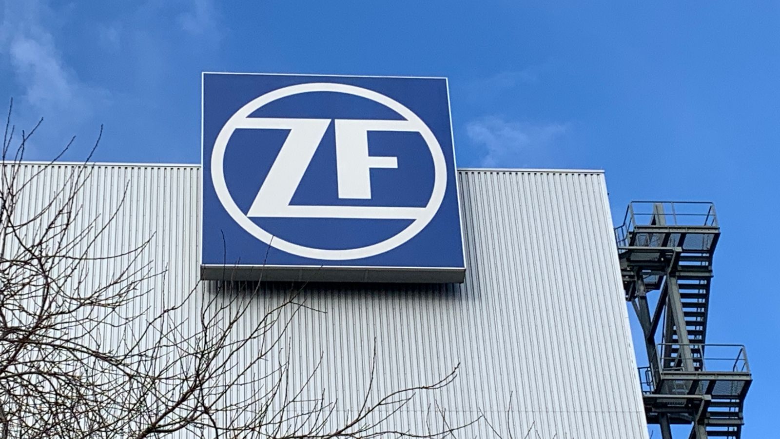 Erleichterung bei tausenden ZF-Mitarbeitenden in Schweinfurt