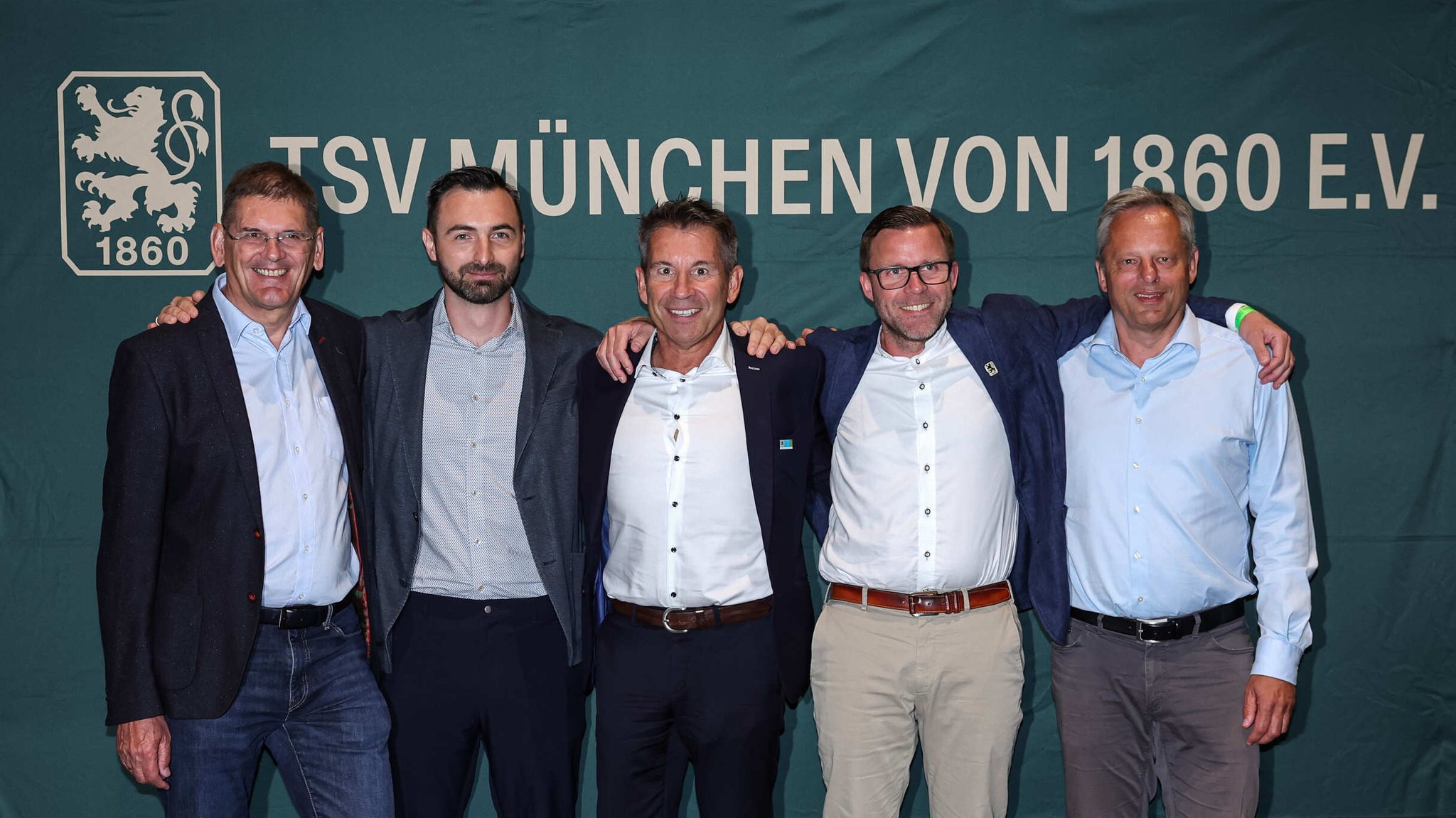 Gernot Mang und das neue Präsidium vom TSV 1860 München 