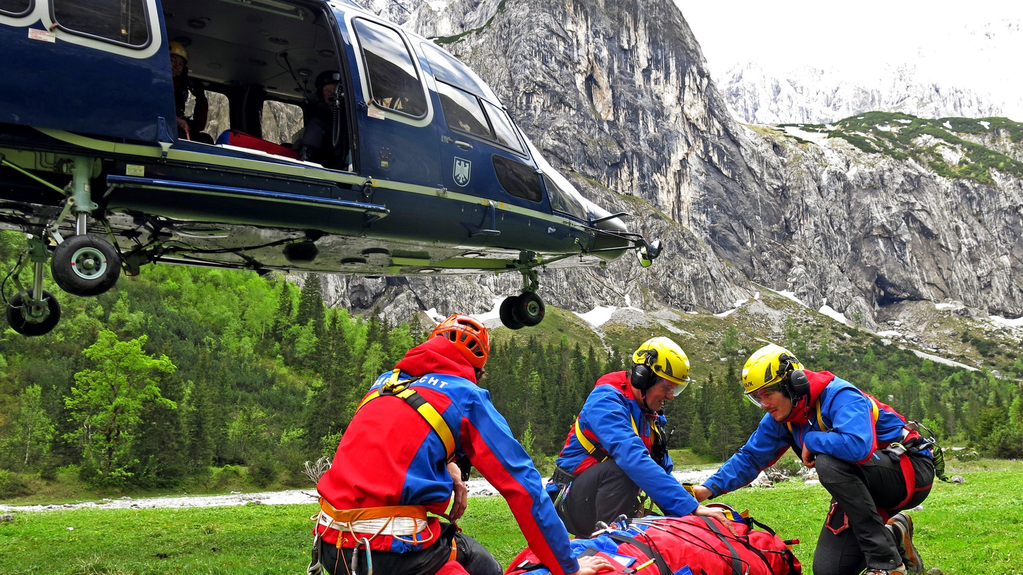 Bergrettung mit Hubschrauber