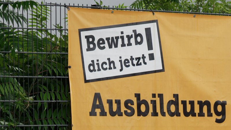 Das Ausbildungsjahr ist gestartet, doch viele Stellen sind noch nicht besetzt. | Bild: BR Das Ausbildungsjahr ist gestartet, doch viele Stellen sind noch nicht besetzt.