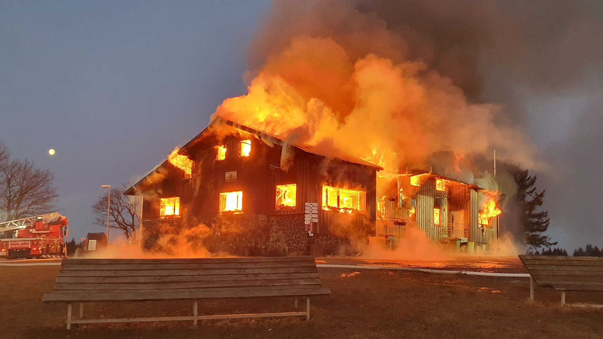 Brand der Kissinger Hütte in der Rhön