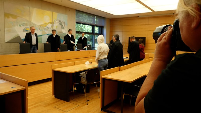 Erzieherin zu Bewährungsstrafe verurteilt | Bild: Bayerischer Rundfunk 2024 Erzieherin zu Bewährungsstrafe verurteilt