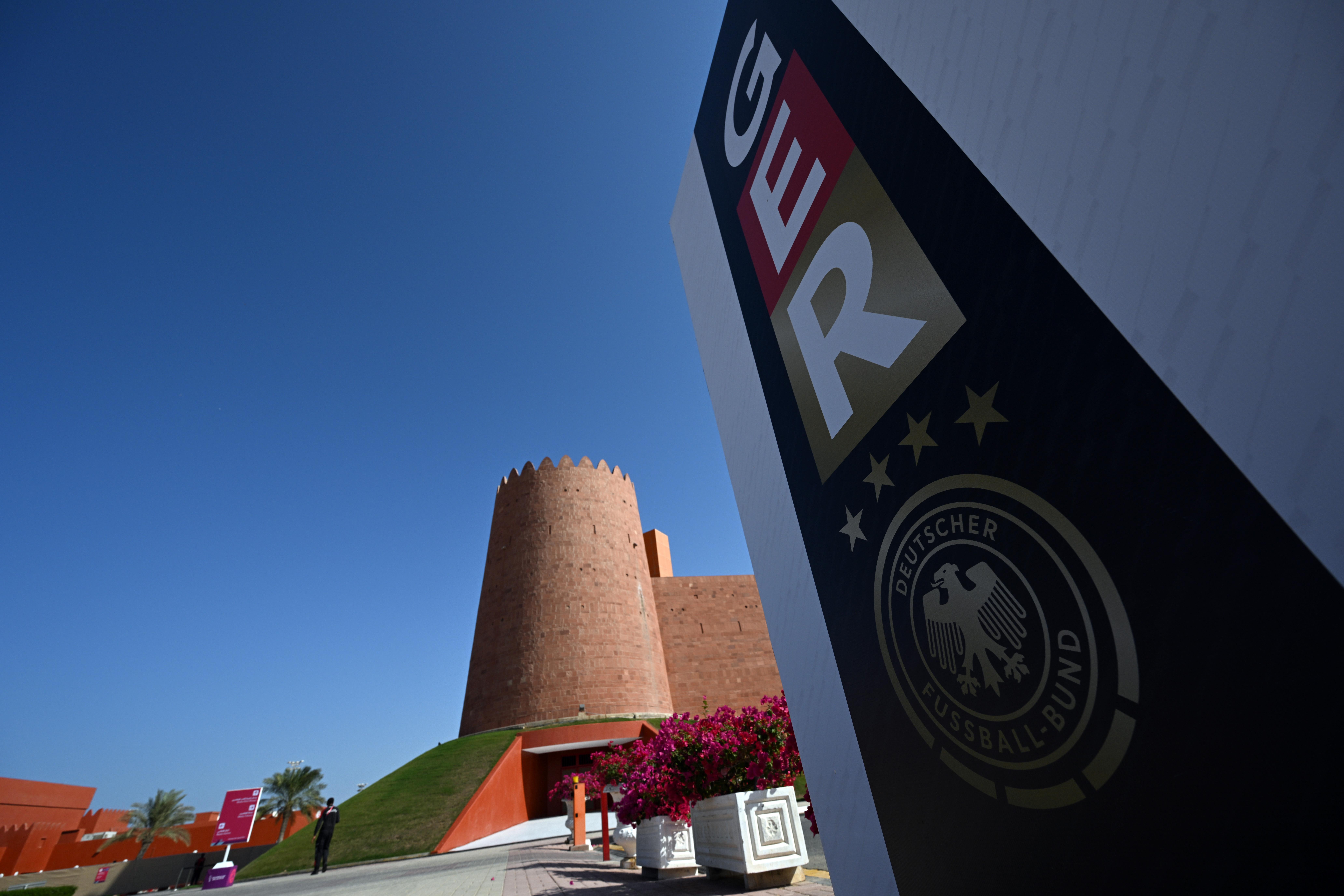 Fußball-WM 2022 in Katar News, Spielplan, live im TV und FAQ BR24