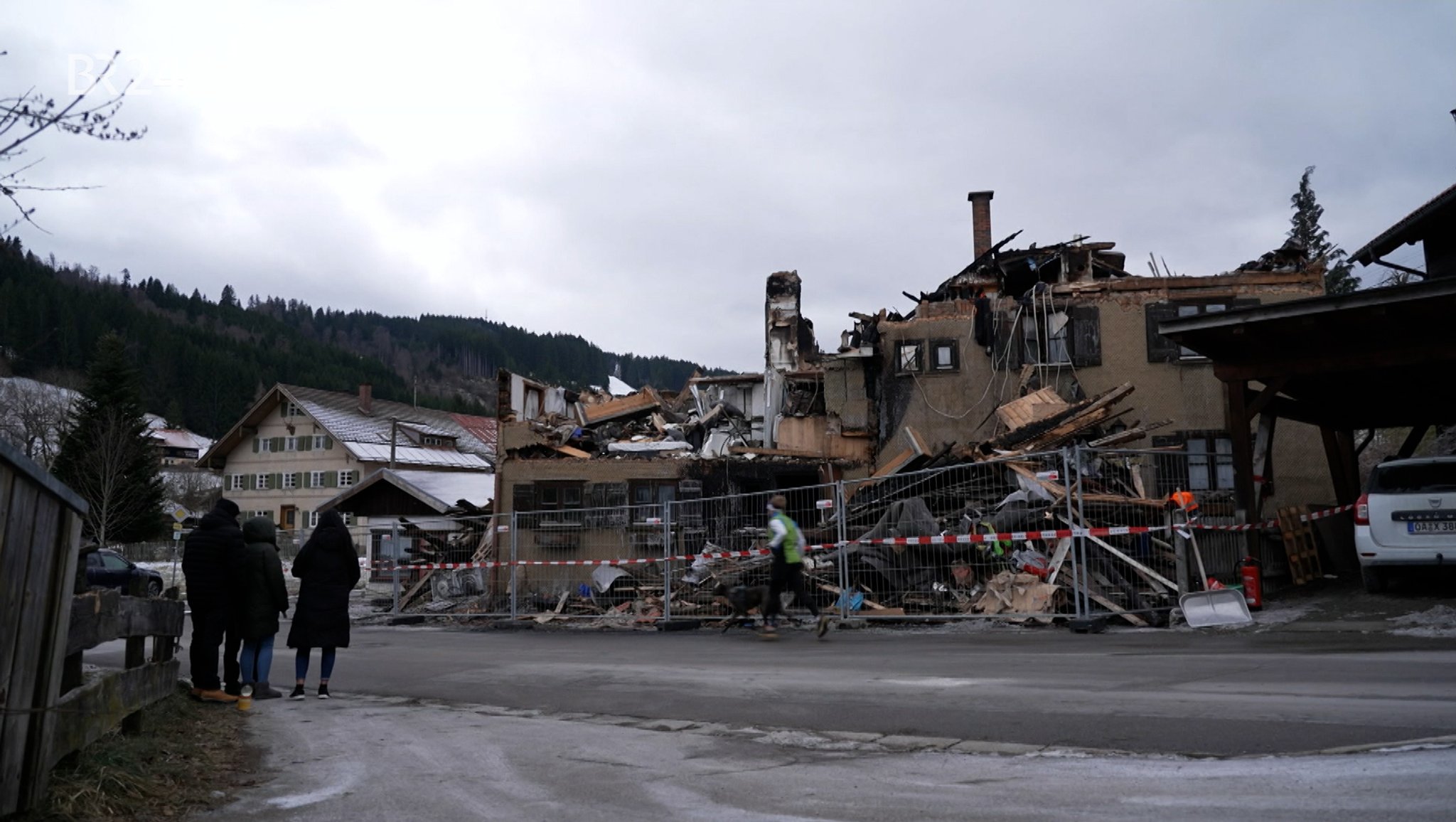 Einsturzgefährdete Brandruine in Gunzesried (Landkreis Oberallgäu)