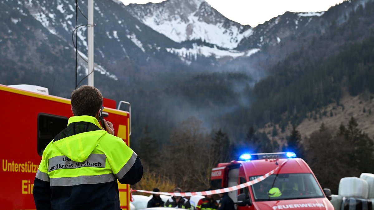 Waldbrand bei Bayrischzell weitgehend gelöscht