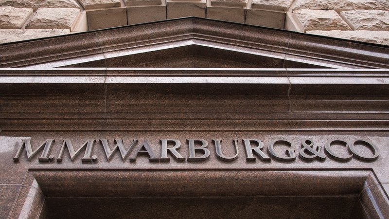 Der Finanzskandal um die Hamburger Warburg-Bank zieht weitere Kreise. 