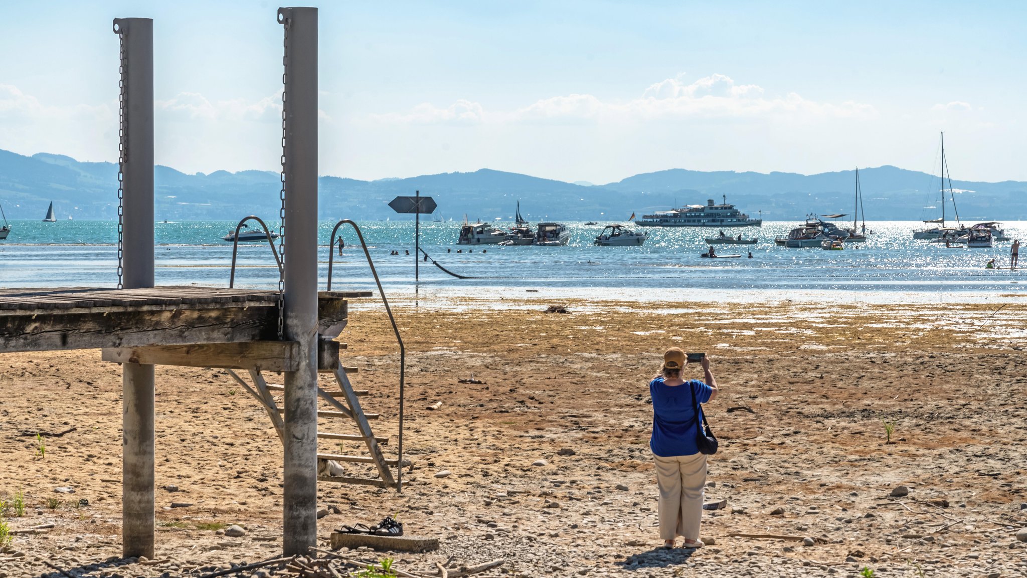 Niedrigwasser am Bodensee – freigelegte Uferzone