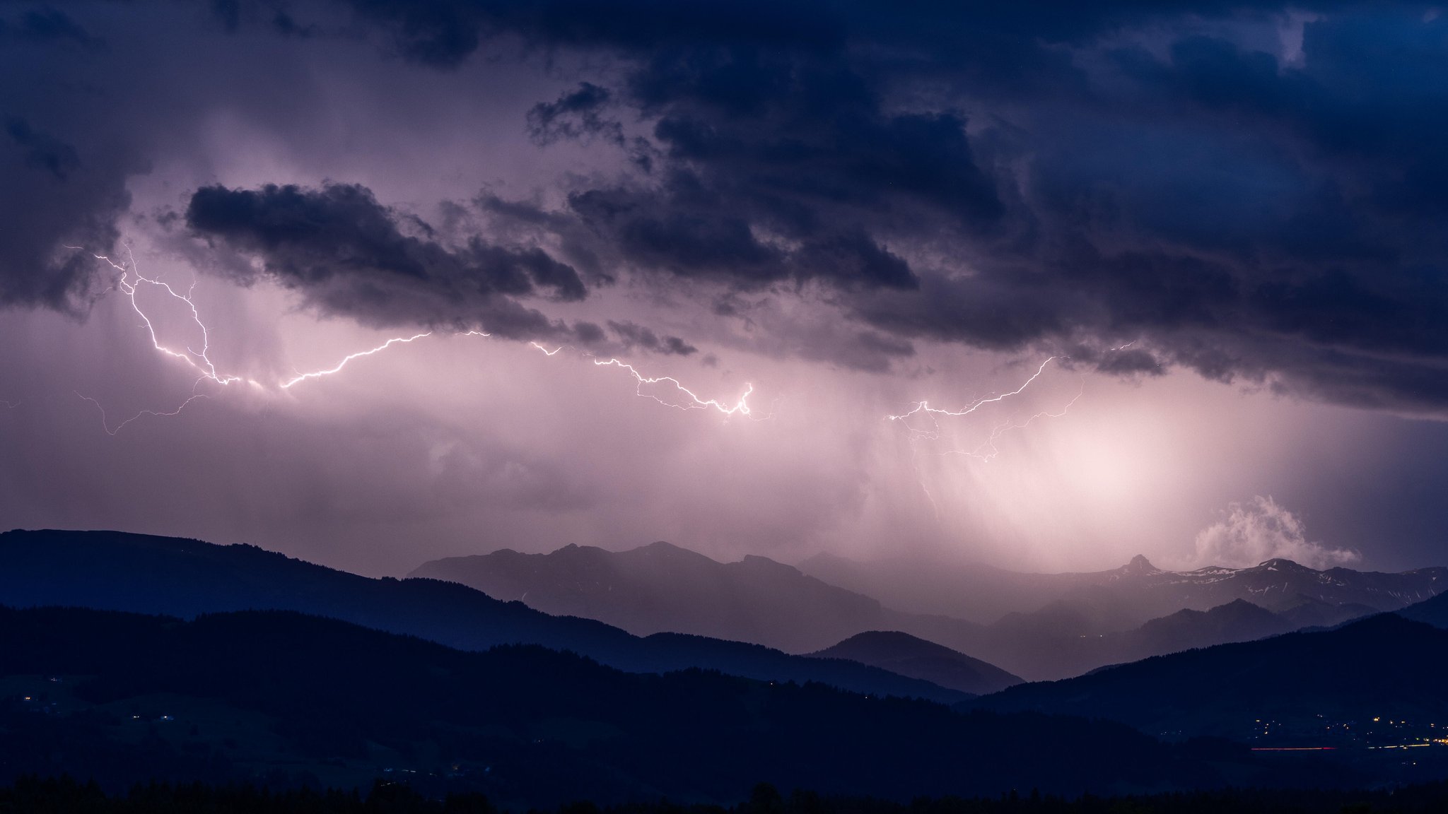 Verhalten bei Gewitter: So schützen Sie sich vor Blitzschlag