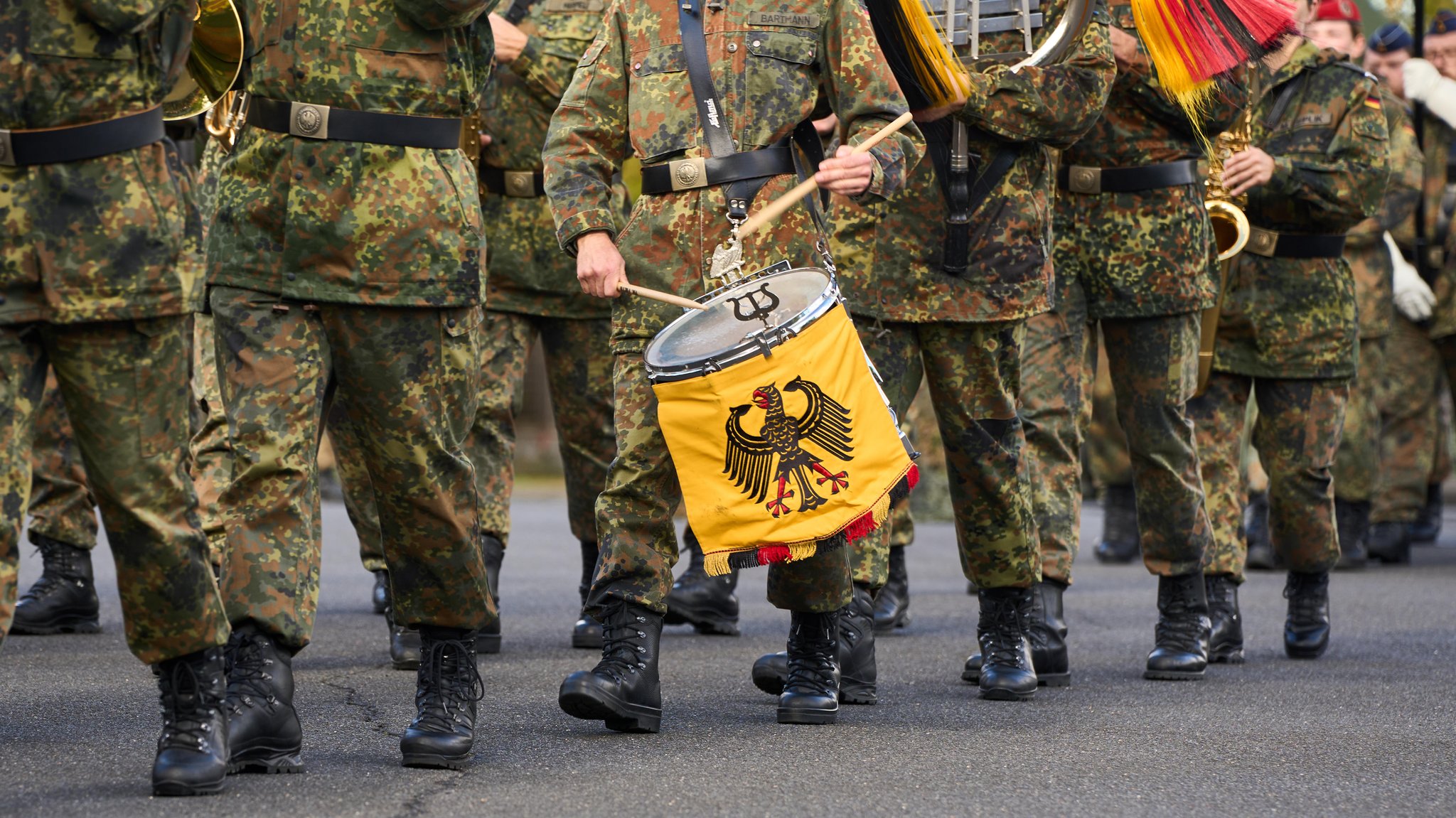 Moderne Uniformen für Bundeswehrsoldaten - Verschwendung?