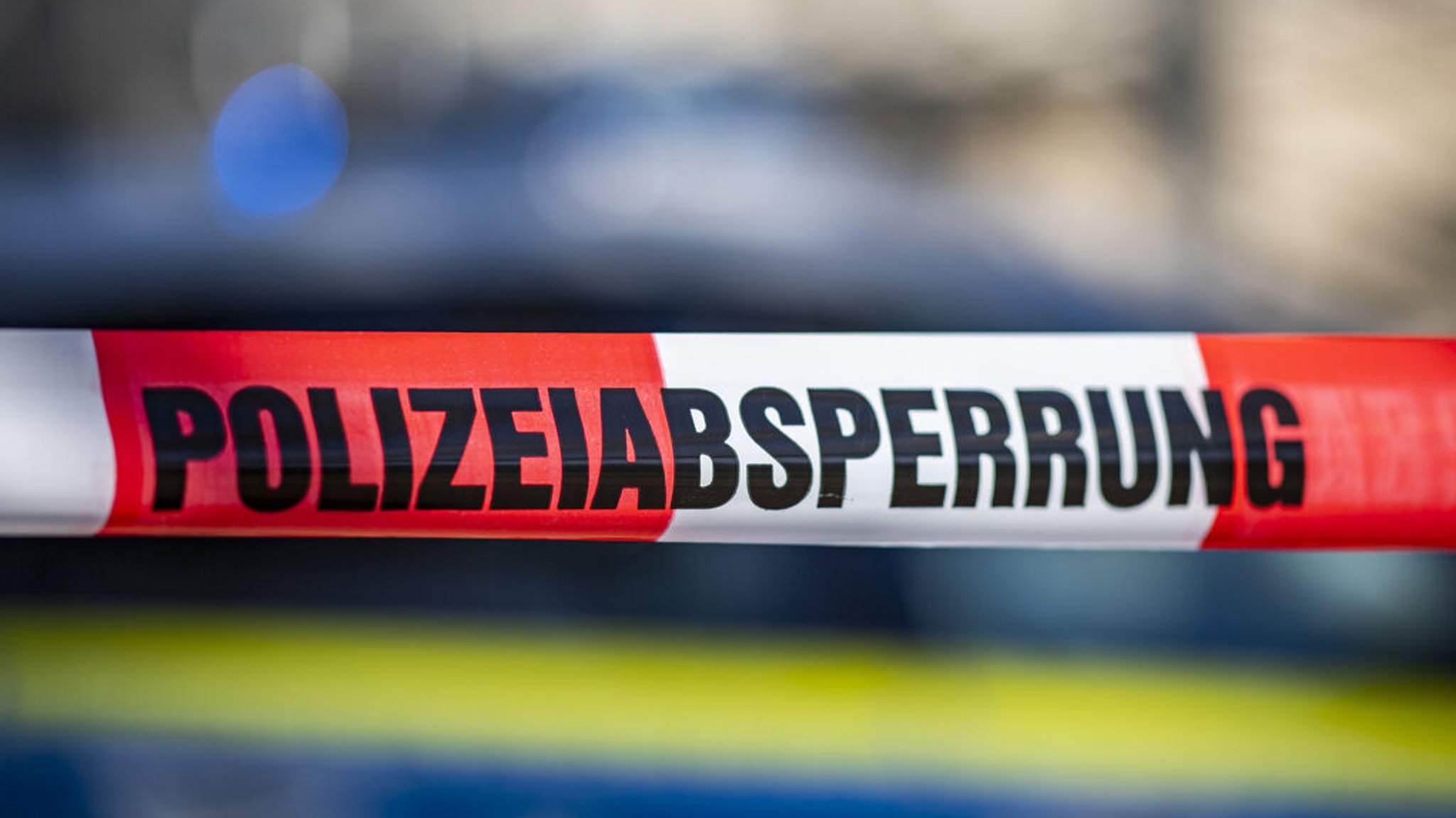 Ein Absperrband der Polizei | Bild: dpa-Bildfunk/David Inderlied Ein Absperrband der Polizei
