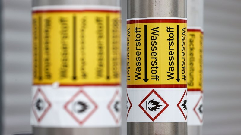 Symbolbild: Leitungen für flüssigen Wasserstoff. | Bild: picture alliance/dpa | Jan Woitas Symbolbild: Leitungen für flüssigen Wasserstoff.