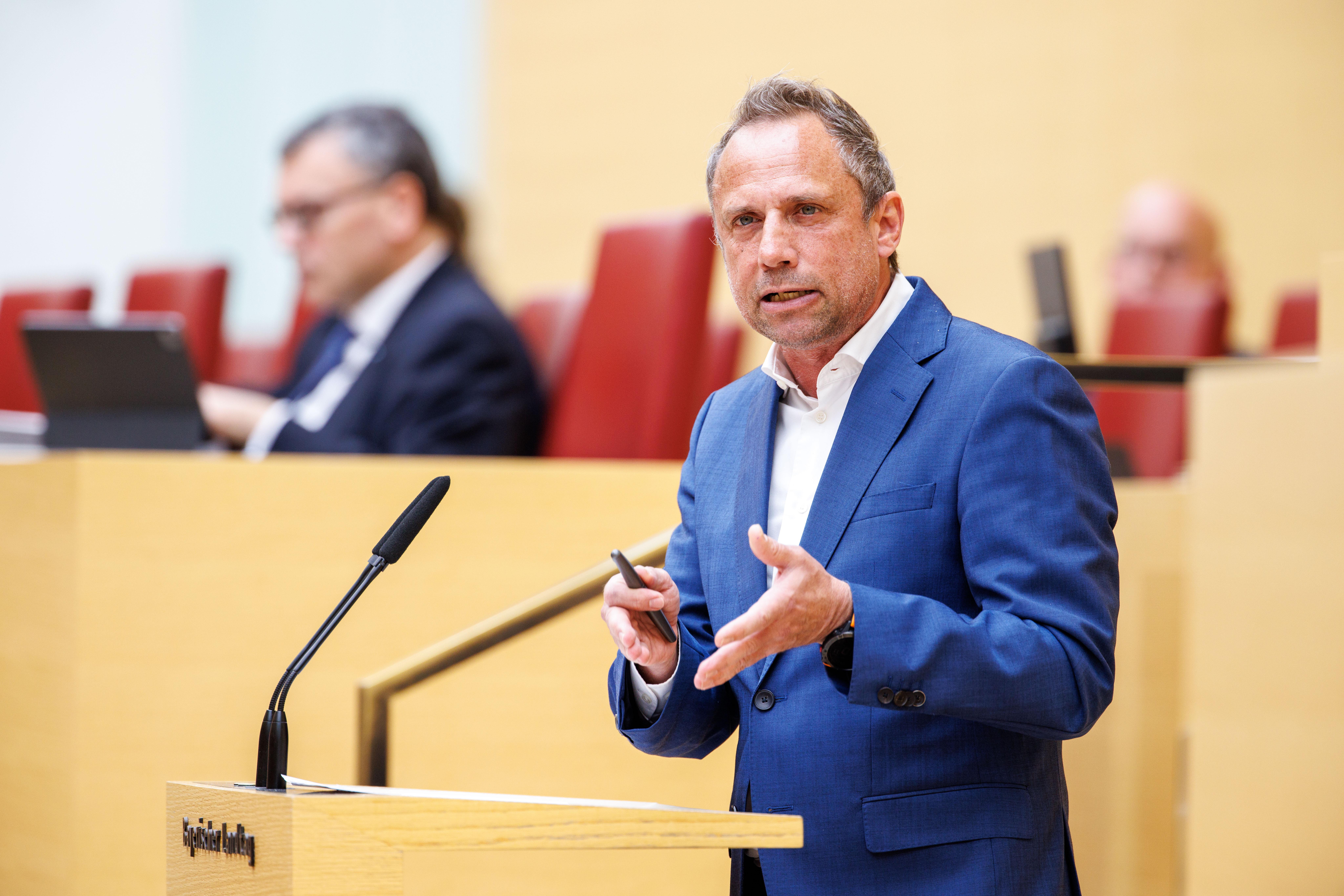 Umweltminister Thorsten Glauber von den Freien Wählern