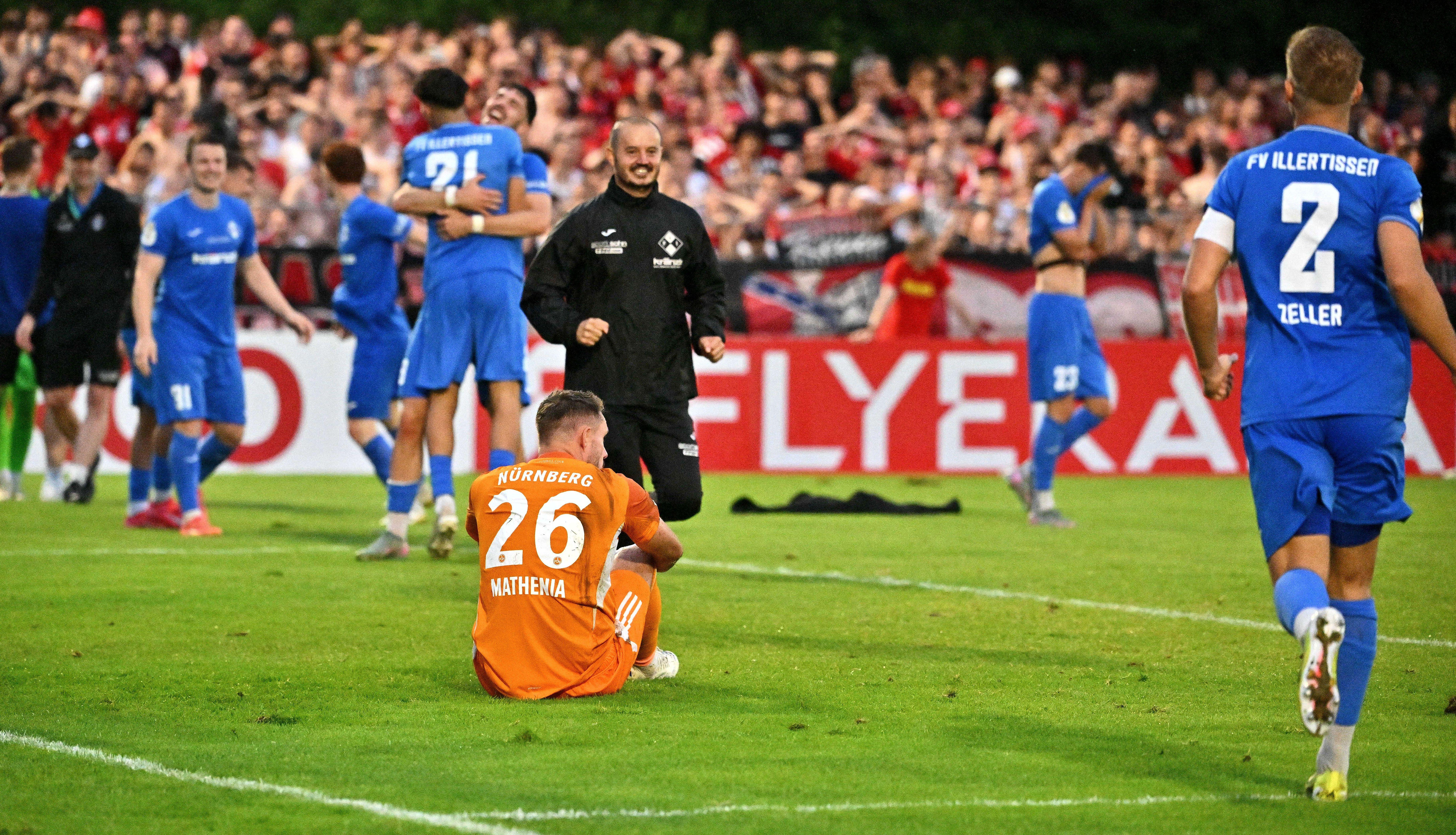 Spielszene FV Illertissen -  1. FC Nürnberg