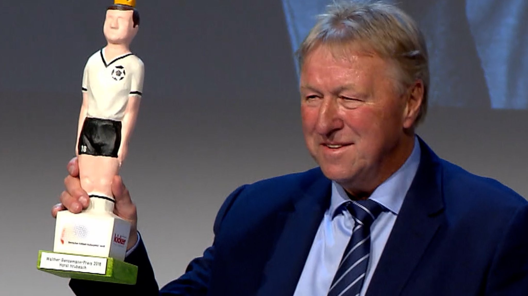 Ein Preisträger der Deutsche Akademie für Fußball-Kultur | Bild: BR Franken Ein Preisträger der Deutsche Akademie für Fußball-Kultur
