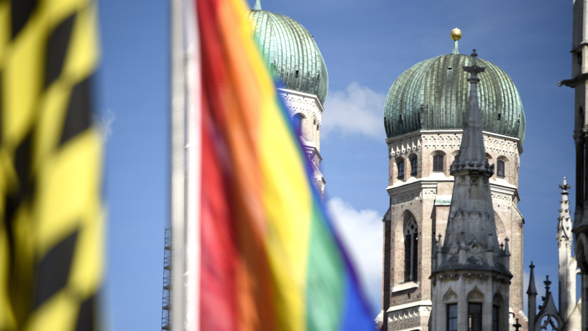 17 Seelsorgerinnen und Seelsorger in der Erzdiözese München und Freising sind  für die Anliegen queerer Menschen geschult worden.