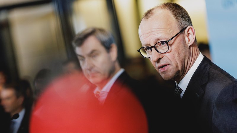 Friedrich Merz, CDU-Parteivorsitzender und Kanzlerkandidat, und Markus Söder, Ministerpräsident von Bayern, am 25.02.2025 in Berlin | Bild: picture alliance / photothek.de | Florian Gaertner Friedrich Merz, CDU-Parteivorsitzender und Kanzlerkandidat, und Markus Söder, Ministerpräsident von Bayern, am 25.02.2025 in Berlin