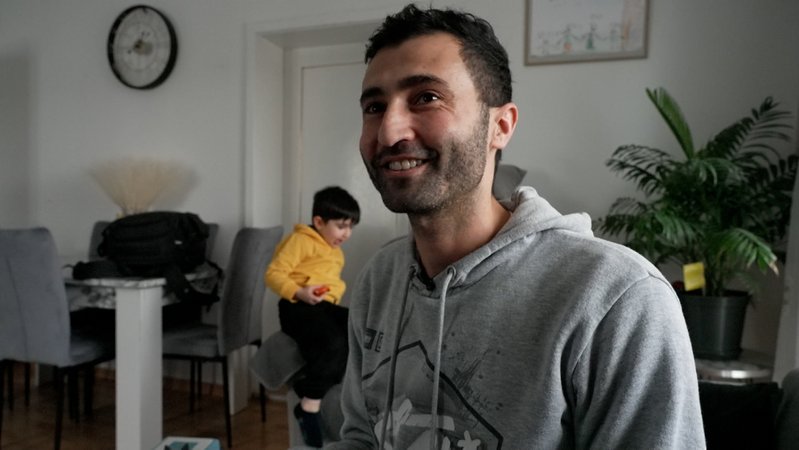 Ahmad Hendi ist 2015 aus Syrien geflohen. | Bild: Bayerischer Rundfunk 2024 Ahmad Hendi ist 2015 aus Syrien geflohen.