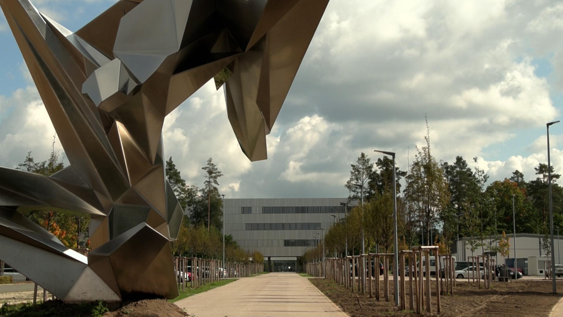 Blick auf das Lehrsaalgebäude der Offizierschule der Luftwaffe in Roth