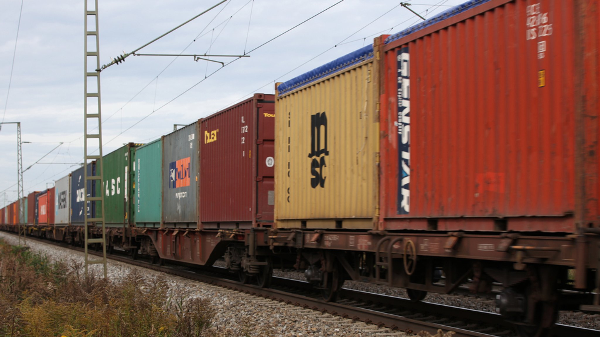 Güterverkeht mit der Bahn (Symbolbild) | Bild: BR/Herbert Ebner Güterverkeht mit der Bahn (Symbolbild)