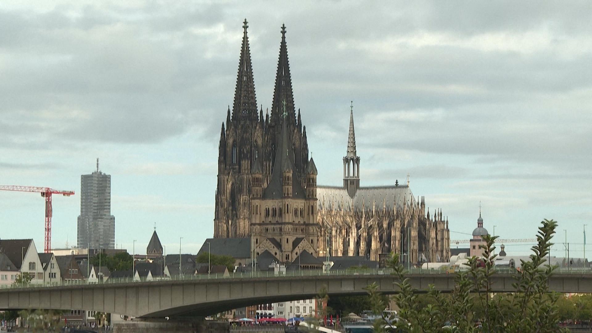 Fazit der Kommunalwahl in NRW: Schwarz, Rot und Grün haben allesamt ein Minuszeichen vorne dran.