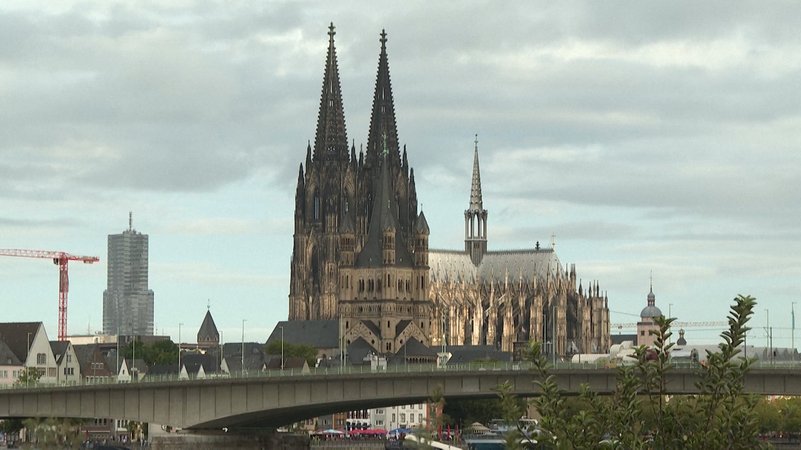 Fazit der Kommunalwahl in NRW: Schwarz, Rot und Grün haben allesamt ein Minuszeichen vorne dran. | Bild: Bayerischer Rundfunk 2025 Fazit der Kommunalwahl in NRW: Schwarz, Rot und Grün haben allesamt ein Minuszeichen vorne dran.