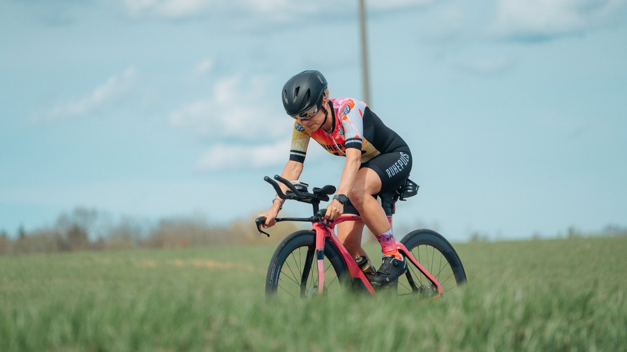 50 Triathlons in 50 Tagen? Rekordversuch nach Unfall abgebrochen