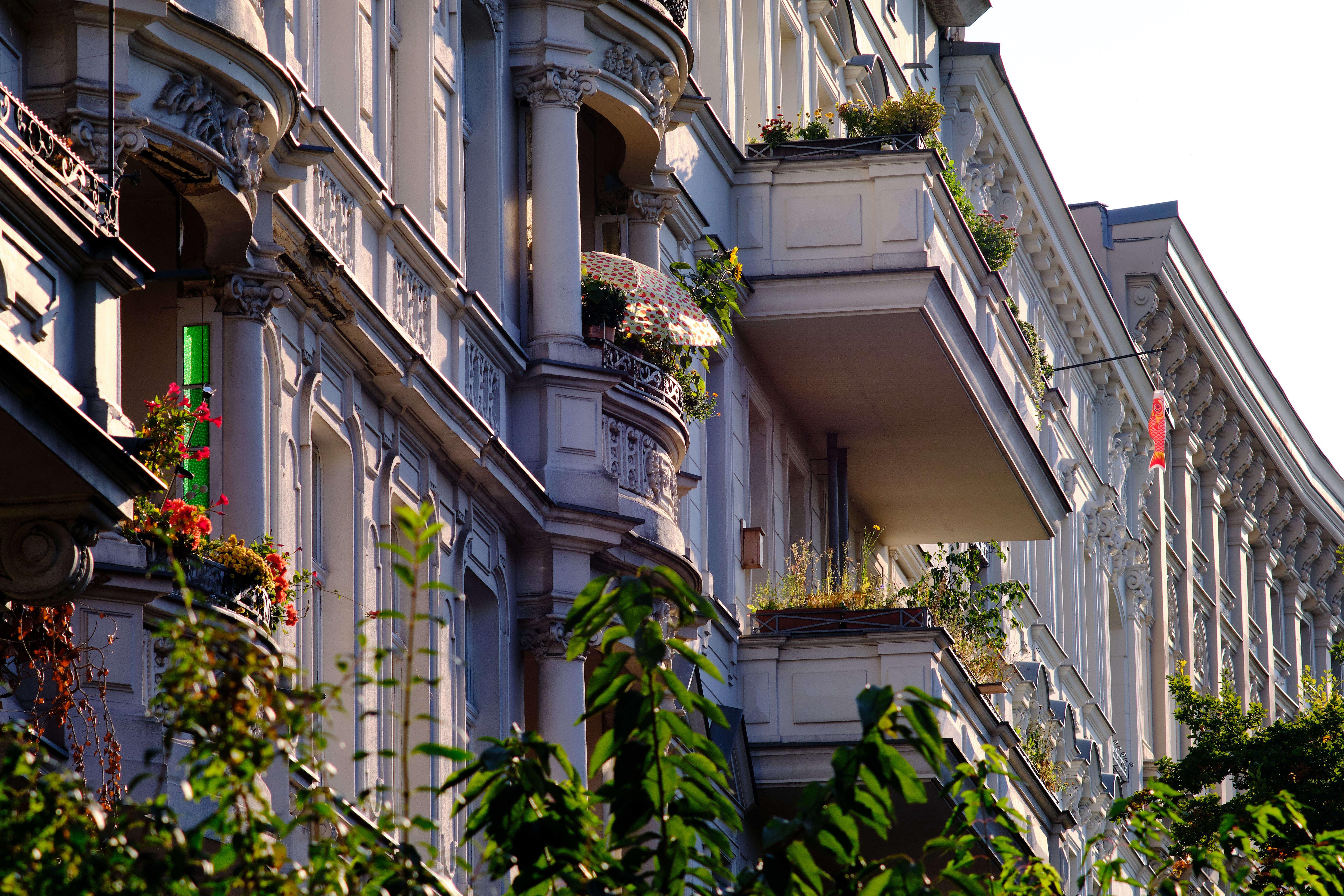 Für viele Immobilien fällt Erbschaftssteuer an (Symbolbild)