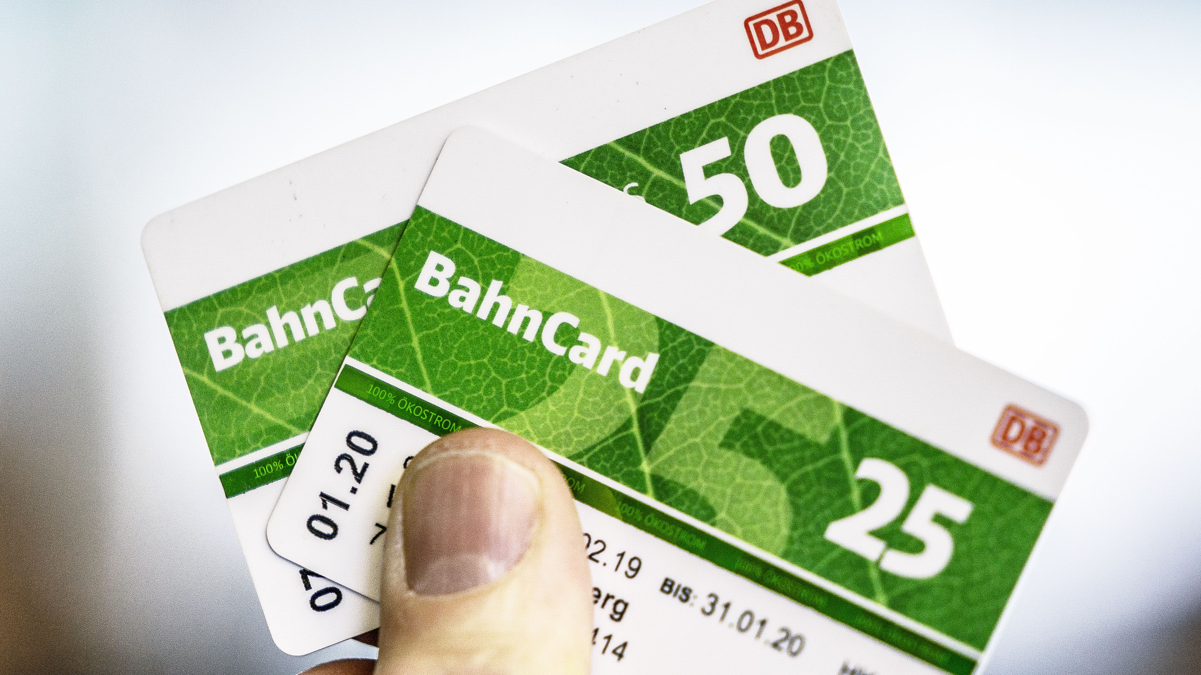 Mehrwertsteuer Senkung Auch Bahncard 50 Und 25 Werden Billiger Br24