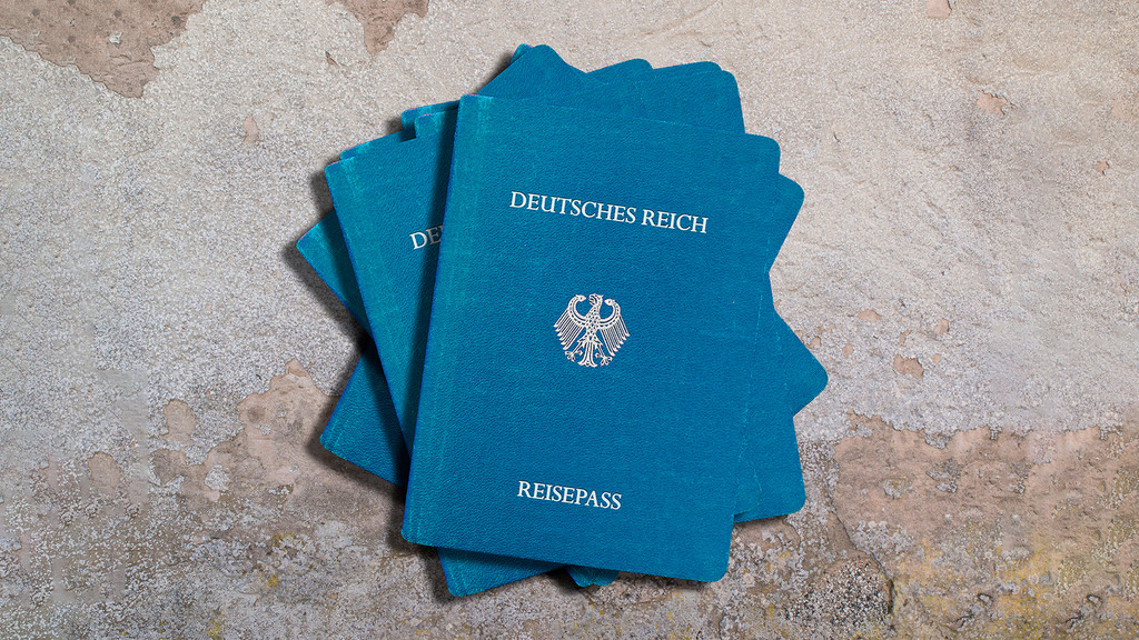 16 Personen im bayerischen Staatsdienst stehen im Verdacht, sogenannte Reichsbürger zu sein oder der Szene nahezustehen. | Bild: pa/dpa 16 Personen im bayerischen Staatsdienst stehen im Verdacht, sogenannte Reichsbürger zu sein oder der Szene nahezustehen.